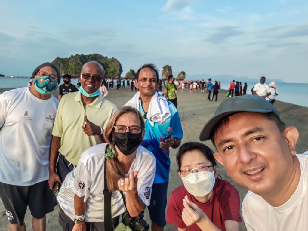 Tanjung Rhu Beach Sandbar Walk, It's a Keeper! - The Island Drum