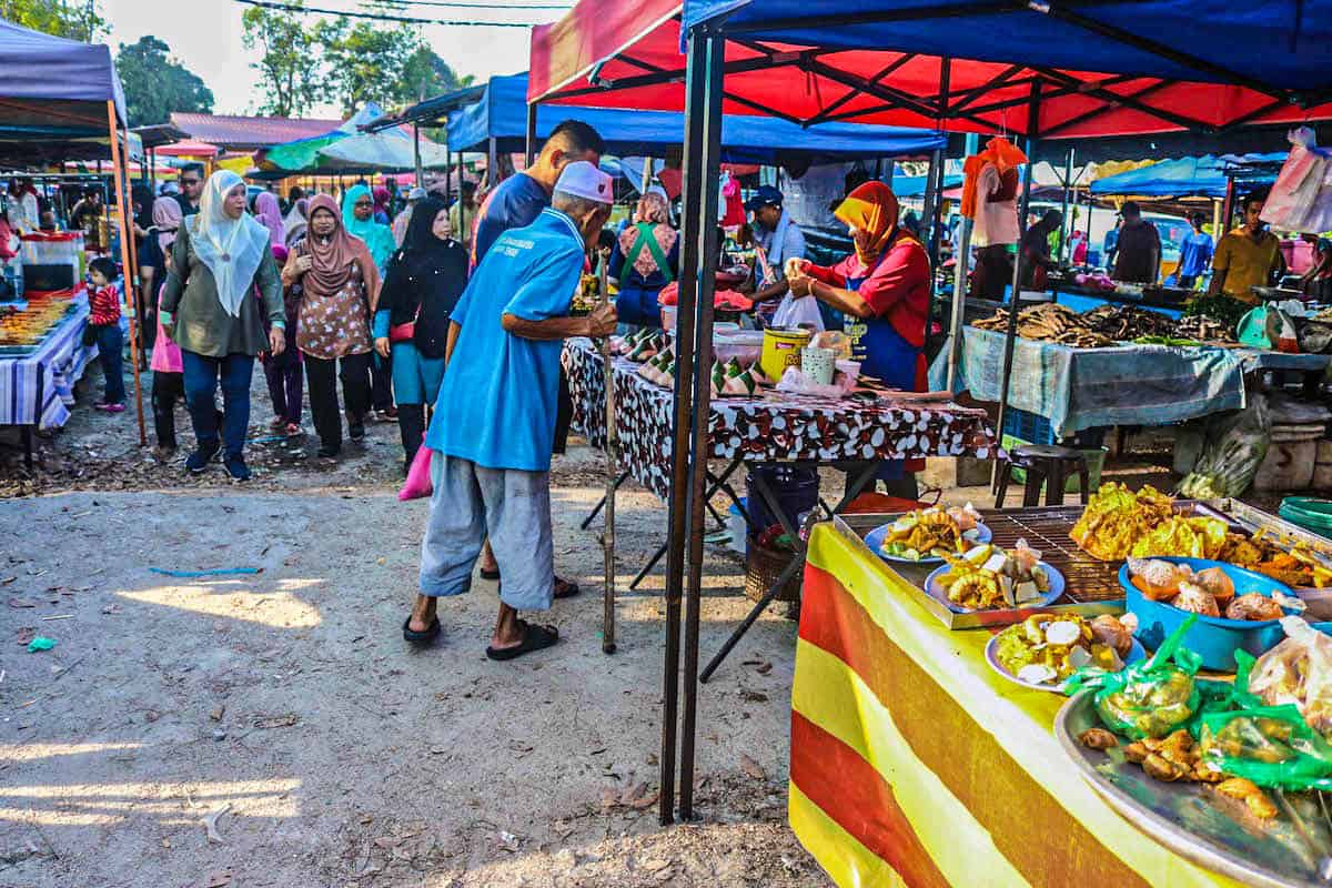 My Travels: Exploring Perlis - Flea Market Day and Pasar Pagi in Pauh and  Arau