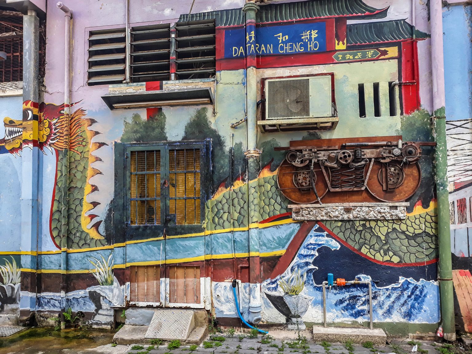 Must See Street Art in Kota Bharu - The Island Drum
